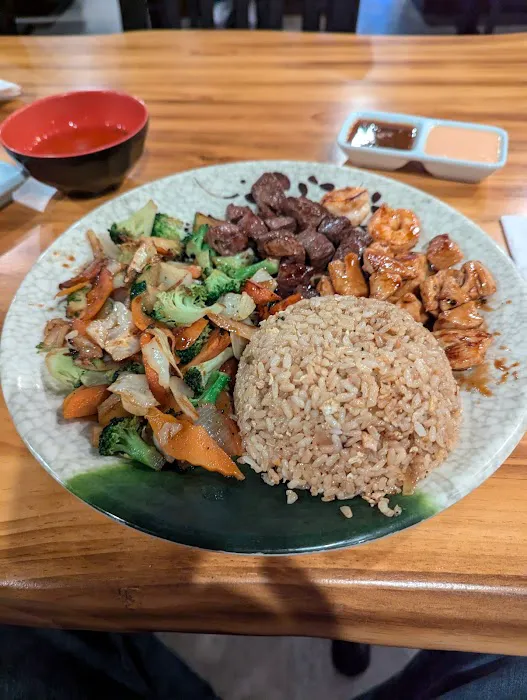 Happy Sumo Sushi and Steak House Picture 7
