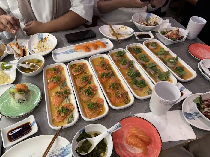 Sushi Taku Rotary STR Picture 3