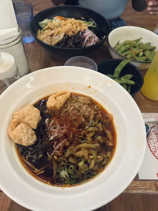 Strings Ramen Shop Lakeview Picture 7