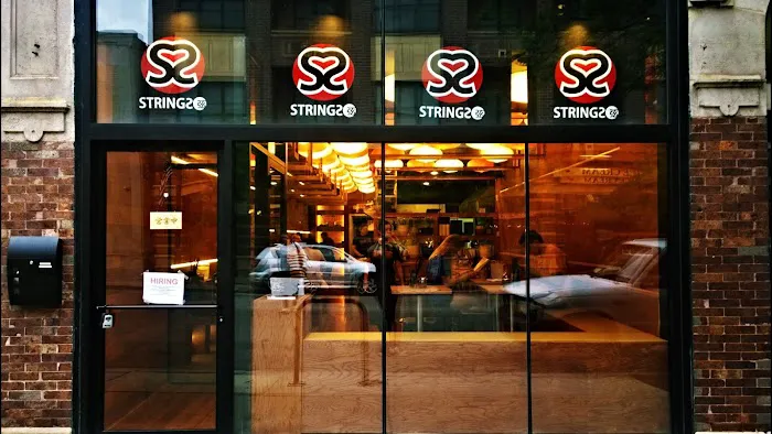 Strings Ramen Shop Lakeview Picture 2