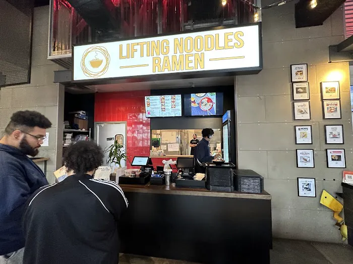 Lifting Noodles Ramen Picture 8