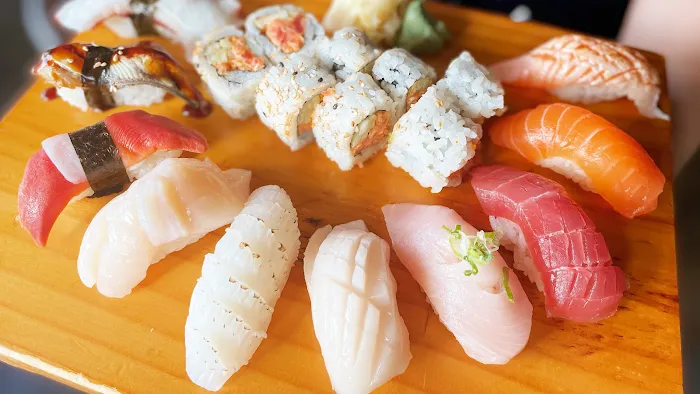 Tanuki Sushi & Grill Picture 9