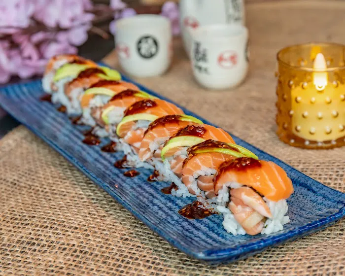Wave Sushi & Sake Picture 3