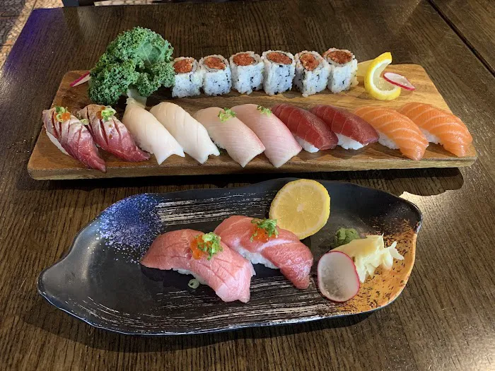 Ukai Sushi & Ramen Picture 10