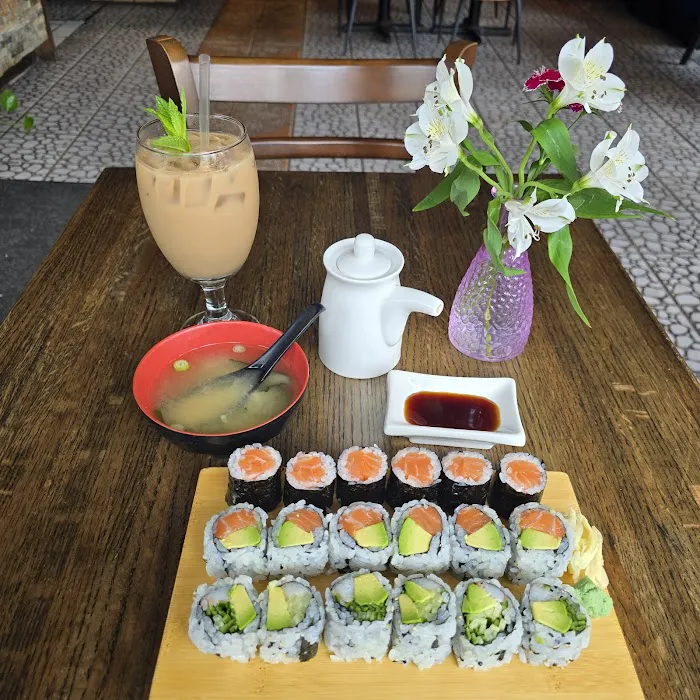 Ukai Sushi & Ramen Picture 8