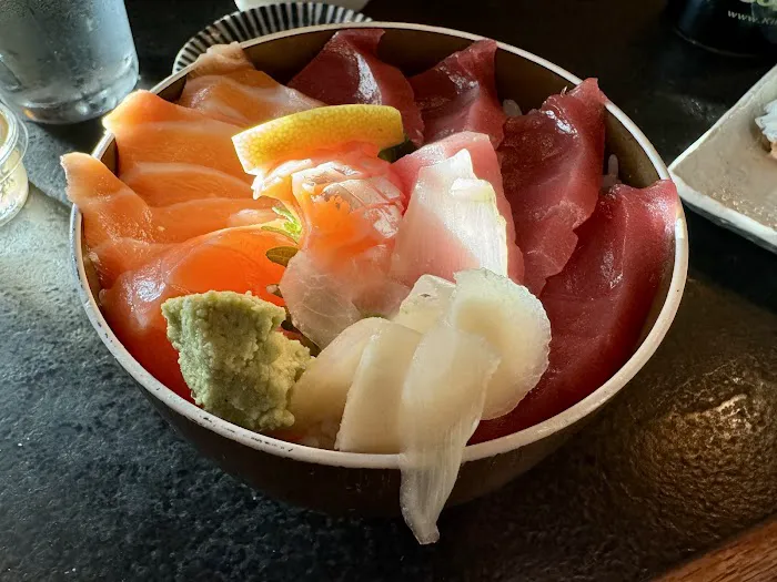 Circle Sushi Picture 2