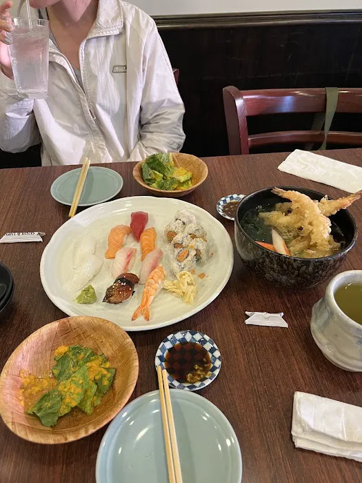 Ege Sushi & Japanese Cuisine Picture 2