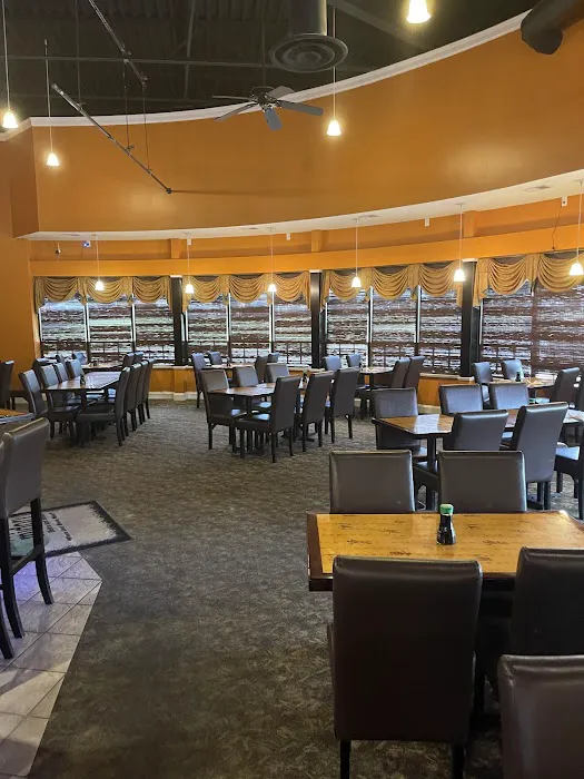 Suki Sushi & Asian Cuisine Picture 9