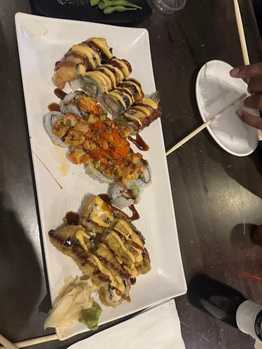 Sushi Yuka: Roll & Pho Picture 10