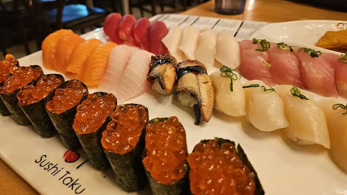 Sushi Taku-Logan Square Picture 8