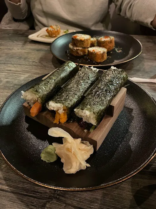 Mika Sushi Picture 6