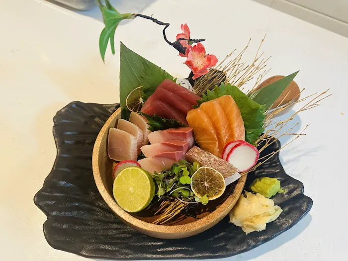 Kumo Hibachi Sushi Picture 9