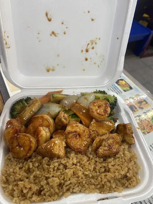You Food Sushi&Hibachi Picture 3