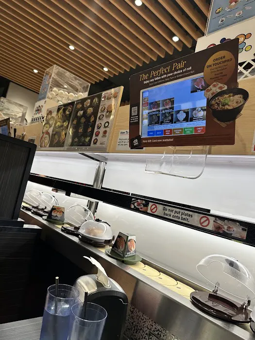 Kura Revolving Sushi Bar Picture 5