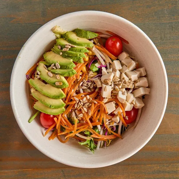 Oshi Poke Bowl and Sushi Picture 3