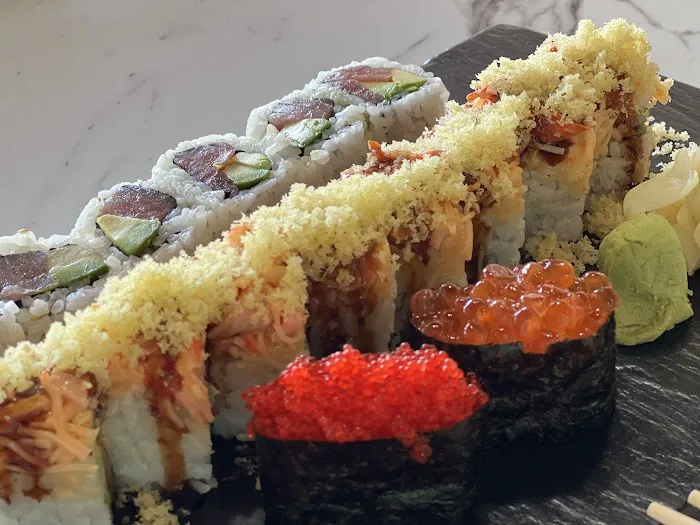 Paku Paku Sushi Picture 7