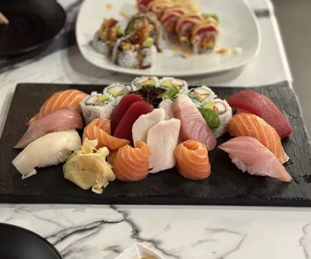 Paku Paku Sushi