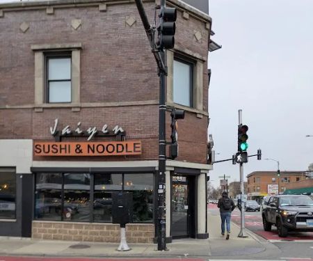 Jaiyen Sushi & Noodle