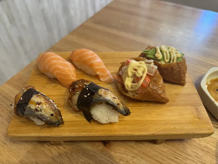 Dodomi Sushi Rotary Picture 5