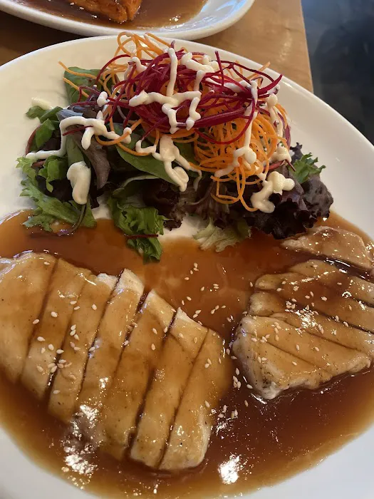 Dib Sushi Bar and Thai Cuisine Picture 2