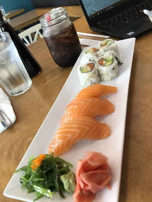 Dib Sushi Bar and Thai Cuisine Picture 5