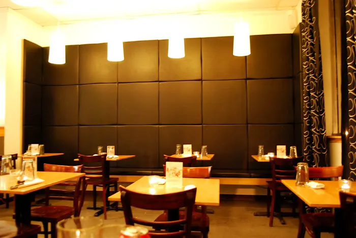 Dib Sushi Bar and Thai Cuisine Picture 4