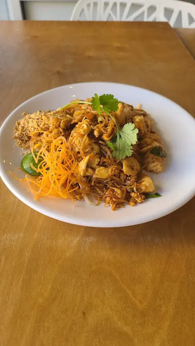 Dib Sushi Bar and Thai Cuisine Picture 9