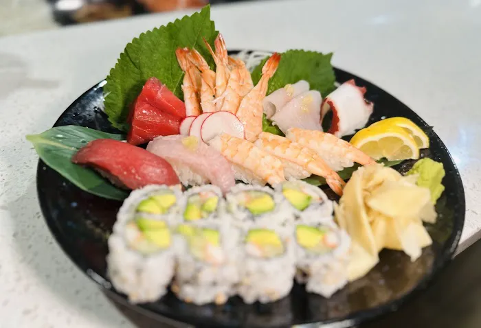 ATAMI GRILL &SUSHI Picture 3