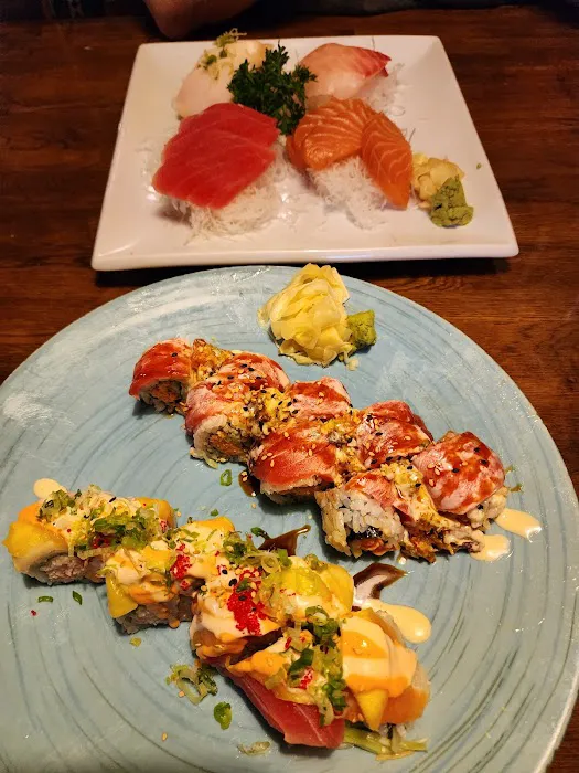 Mango's Sushi and Grill Picture 4