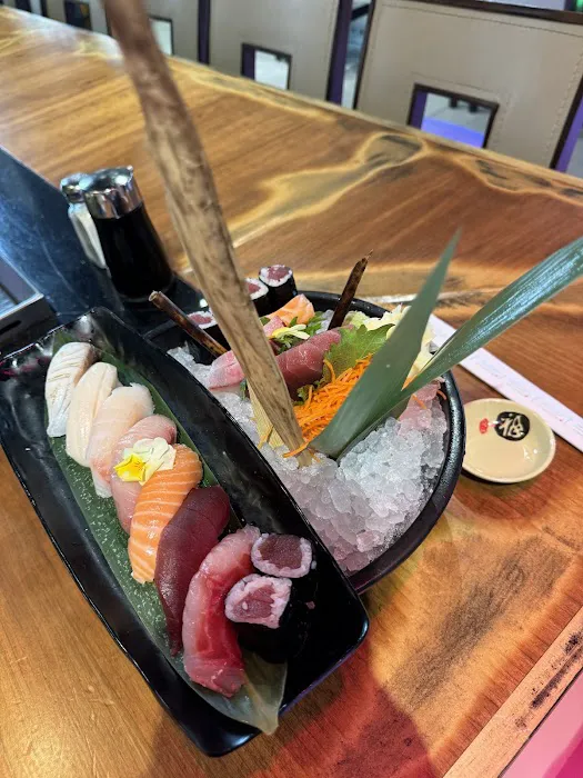 Volcano Steak & Sushi Picture 4