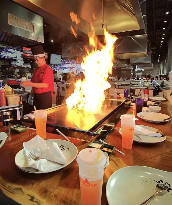 Volcano Steak & Sushi Picture 10