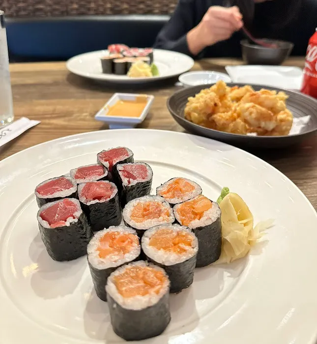 FUKULALA Sushi Suwanee Picture 9