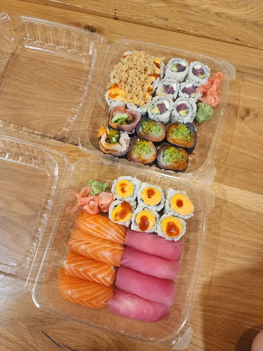 UchU Sushi Bar - Explore the Endless Universe of Sushi Picture 1