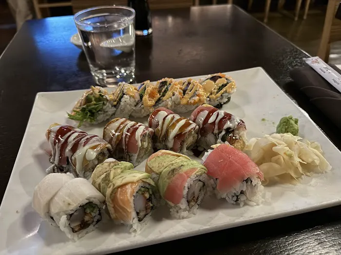 Miku Sushi Picture 3