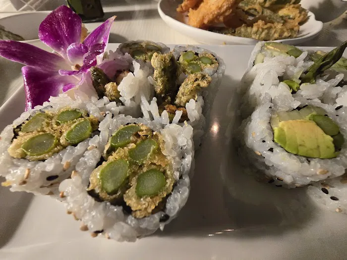 Rolls N Bowls Picture 1
