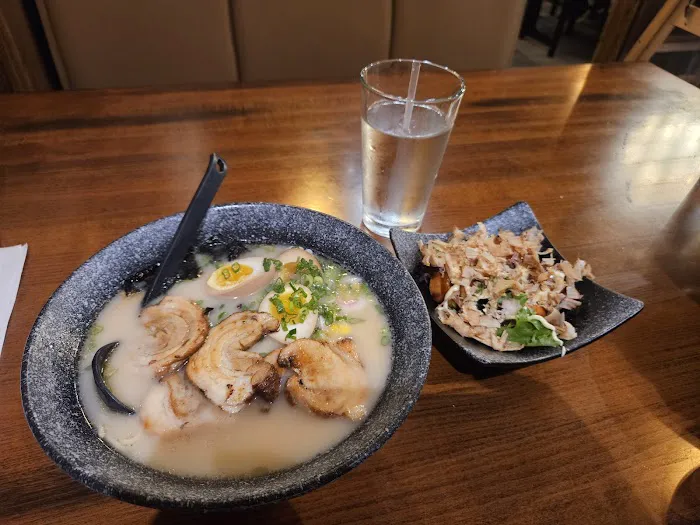 Kumo Sushi & Ramen Picture 3