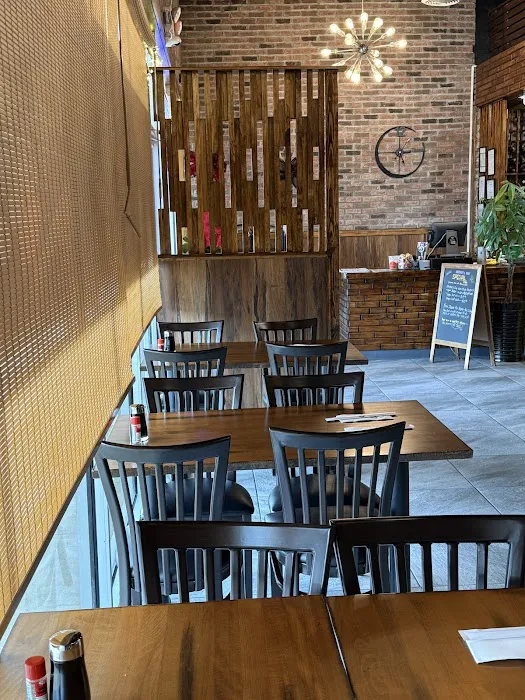 Kumo Sushi & Ramen Picture 10