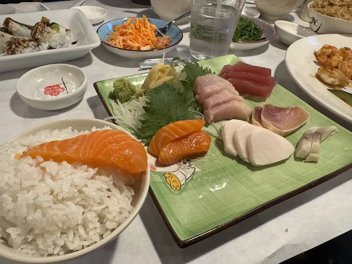 Mr. Fuji Steakhouse and Sushi Picture 10