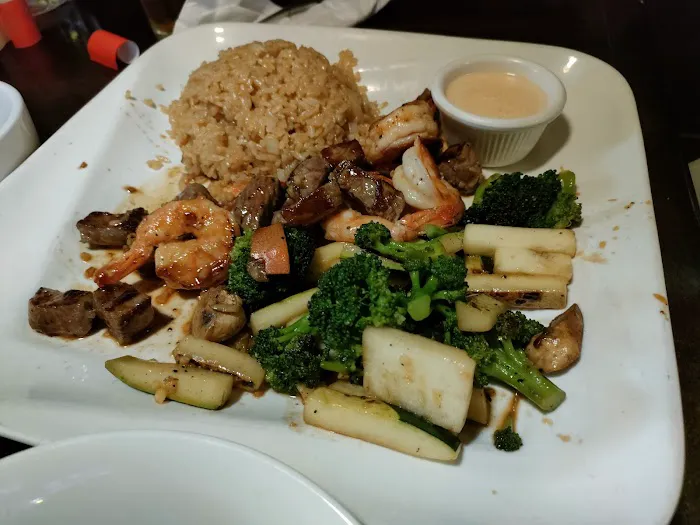 Ichiban Japanese Sushi Bar & Grill Picture 9