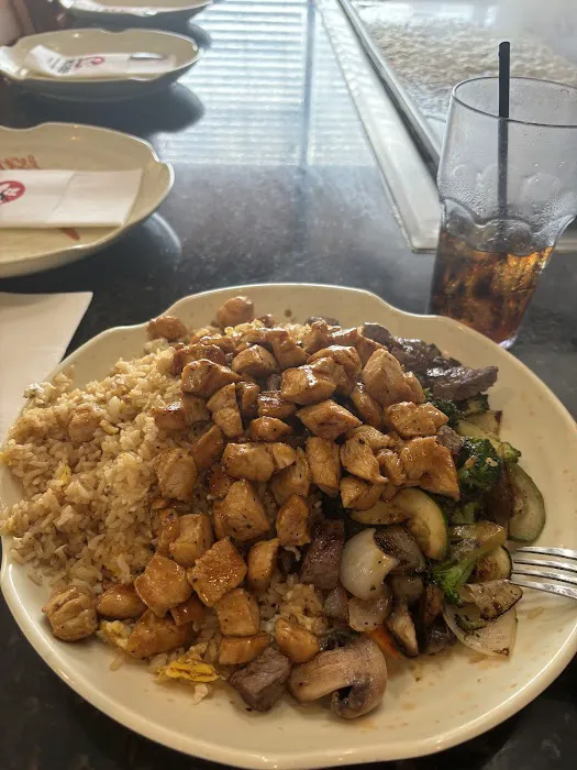 Kobe Japanese Steakhouse & Sushi Bar in Peachtree City Picture 8