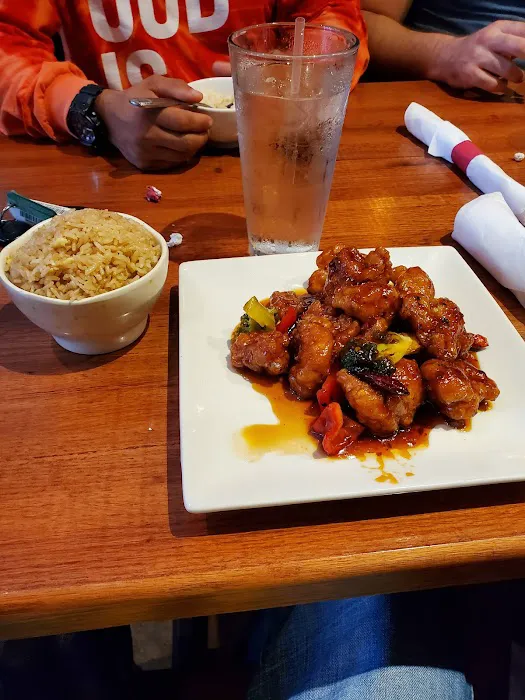 Kobe Japanese Steakhouse & Sushi Bar in Peachtree City Picture 5