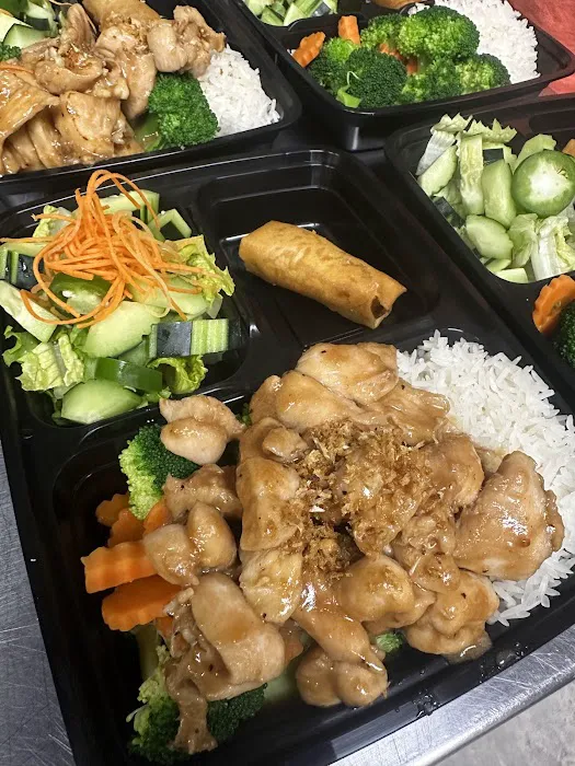 Kimberli Sushi and Thai Cuisine Picture 3