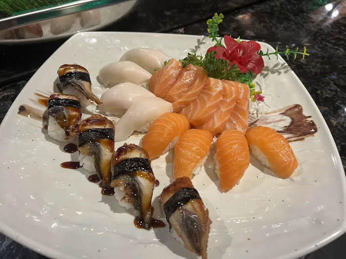 Sushi World Picture 7