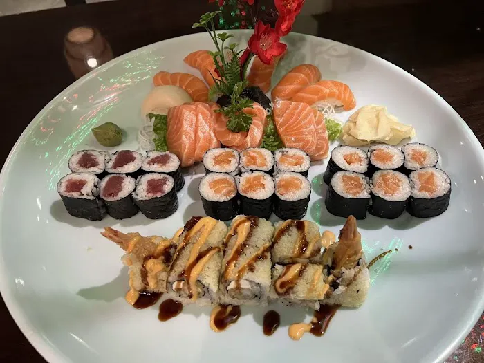 Sushi World Picture 2