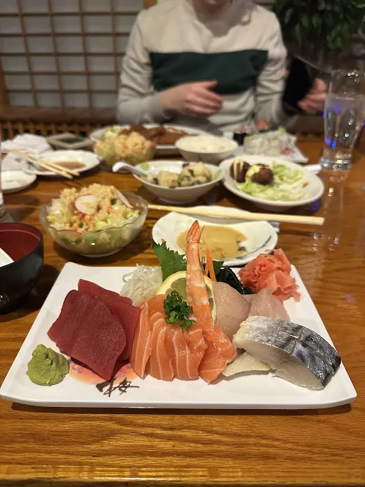 Kuni's Japanese Restaurant Picture 10