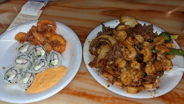 Tokyo Sushi & Grill Picture 6