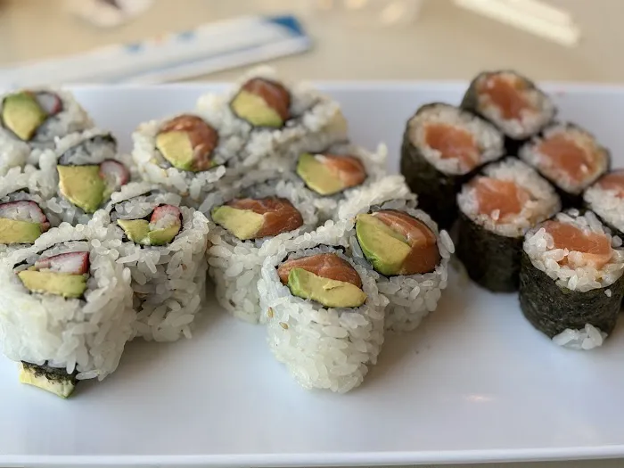 Sea Ranch Sushi Evanston Picture 4