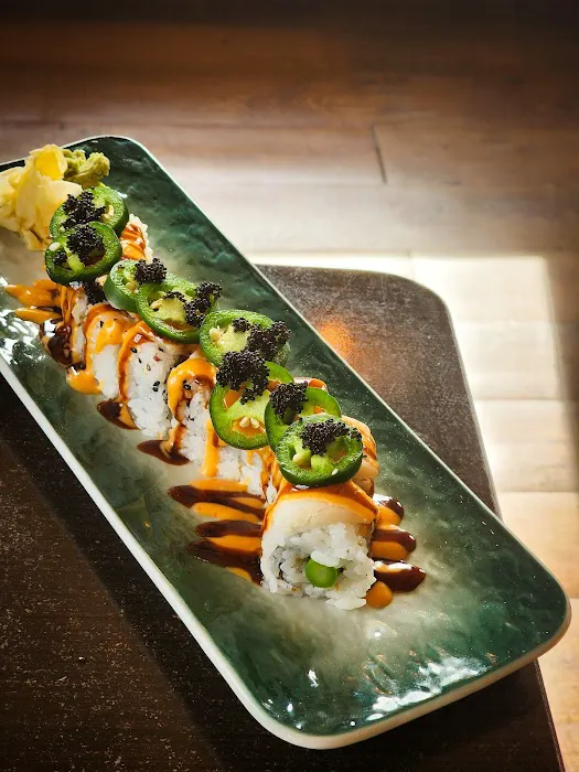 Oki sushi and thai chicago Picture 4