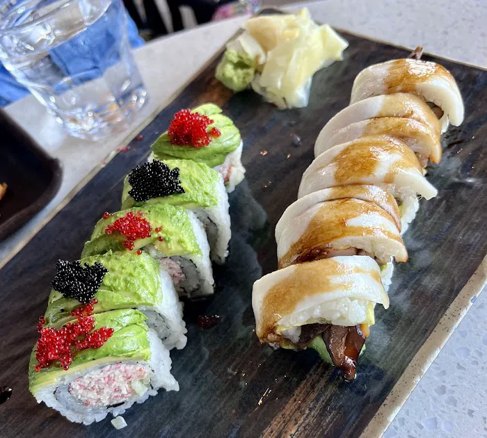Blufish Sushi Bistro Picture 9