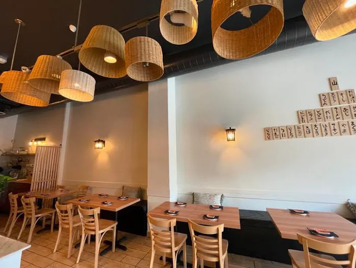 Yama Sushi Bar Picture 1